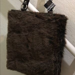 Hand bag fur medium size brand new